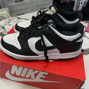 Nike Panda Dunks